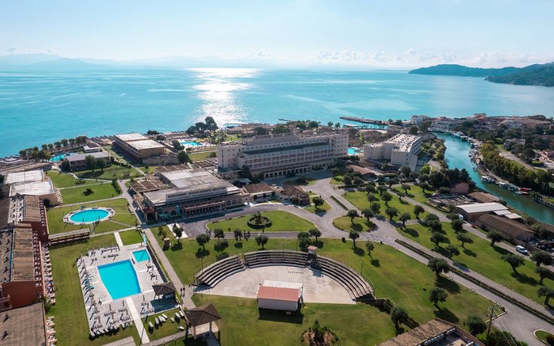 HOTEL CANVAS BY MITSIS MESSONGHI